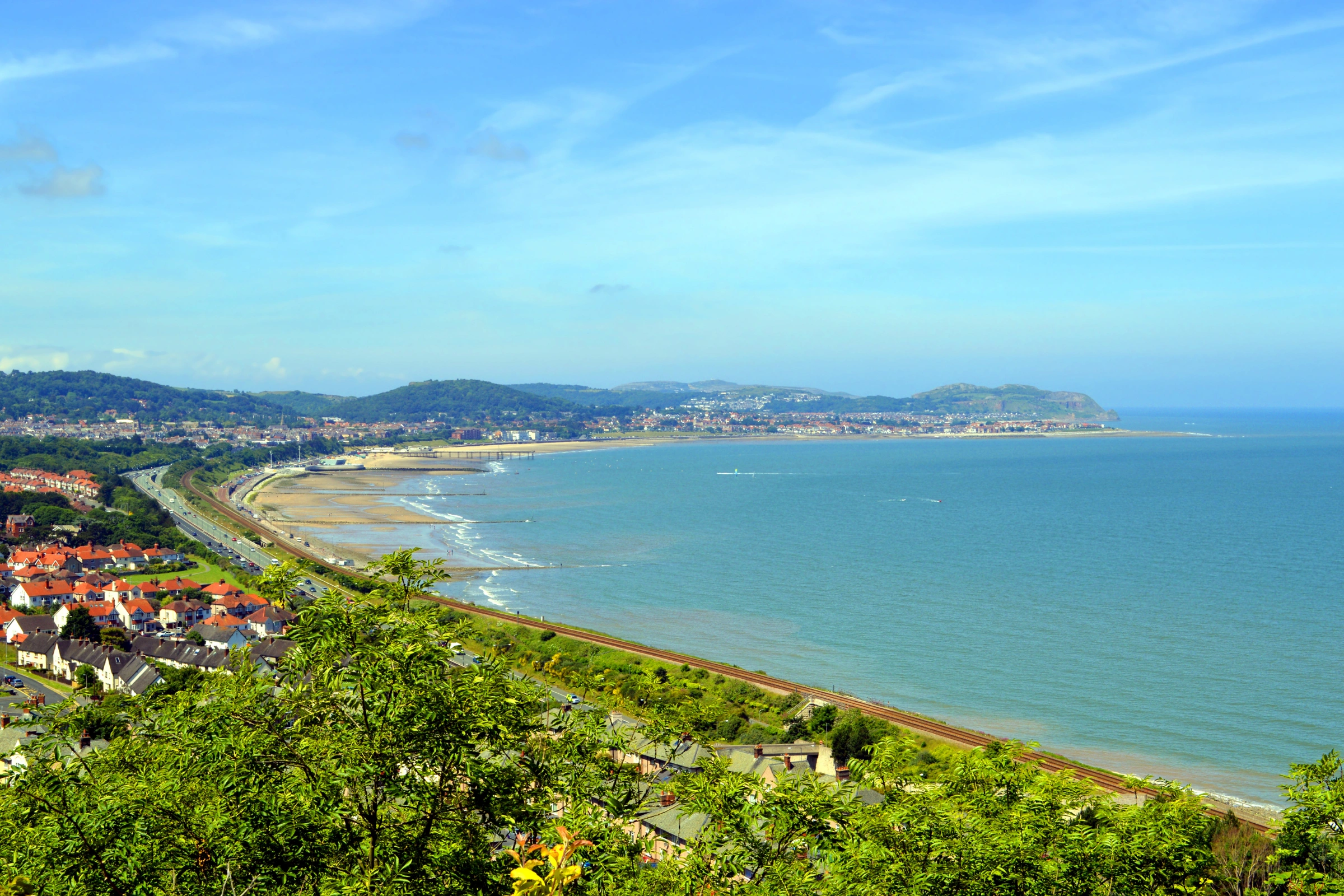 Colwyn_Bay_(Bae_Colwyn)[1].webp
